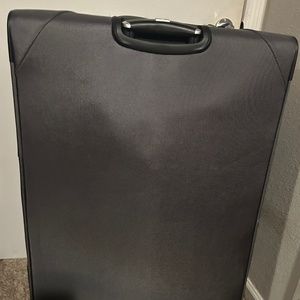 Samsonite 33” spinner